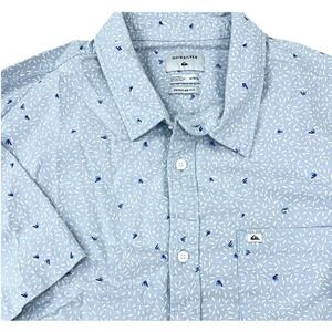 Quiksilver Shirt Men Medium Gray Button Up Pocket Spotted Surf Skate Geometric